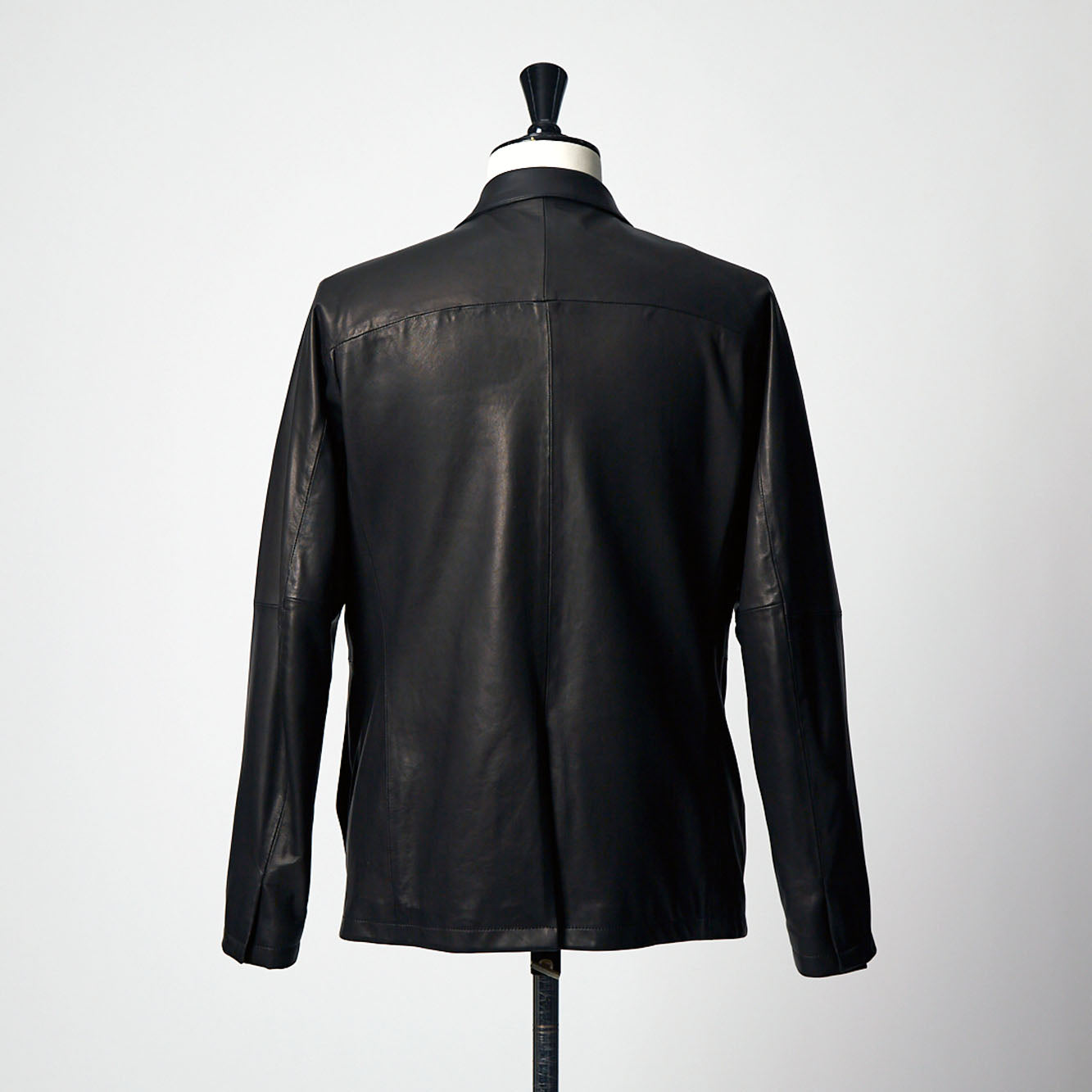 Notched Lapel Jacket with Lapel Pin