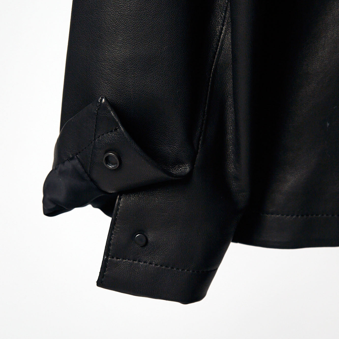 Notched Lapel Jacket with Lapel Pin